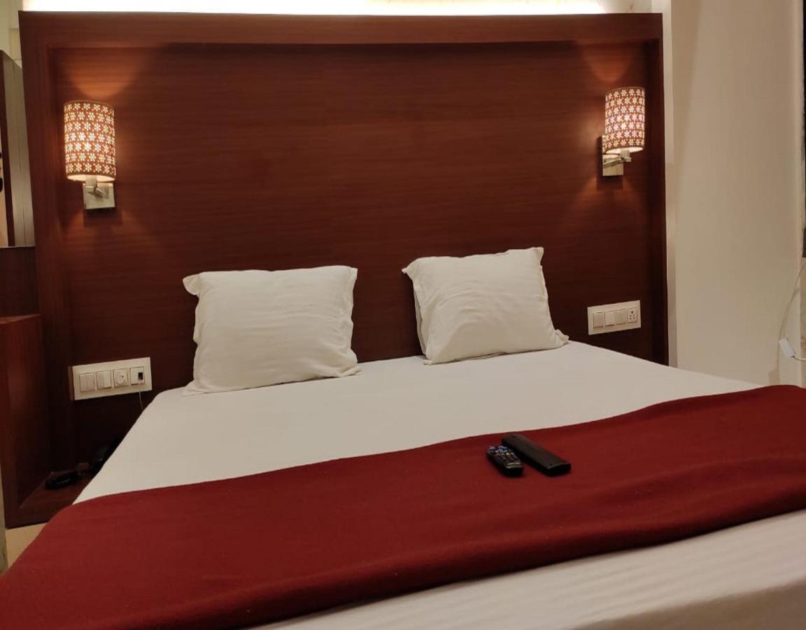 Fabhotel Spring Inn - Nr Borivali Station Malad Exterior foto